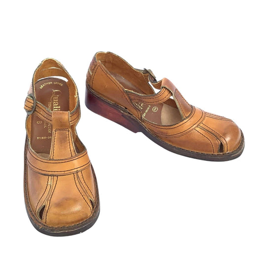 1970s Chunky Mary Jane Shoes 6.5 / Tan / Vintage 1970s