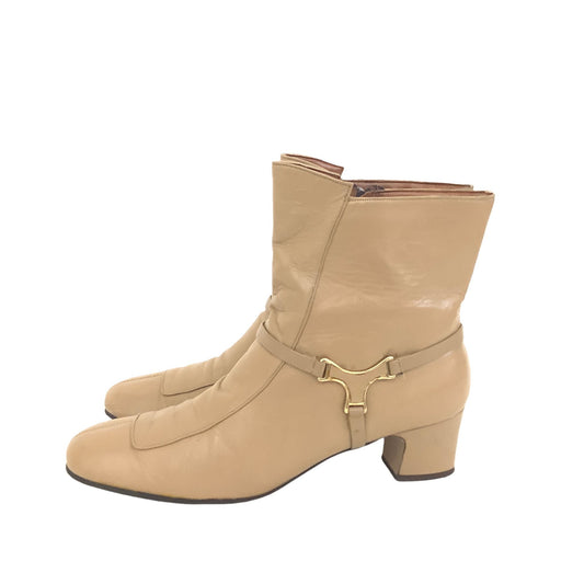 1970s Leather Ankle Boots 11 / Beige / Vintage 1970s