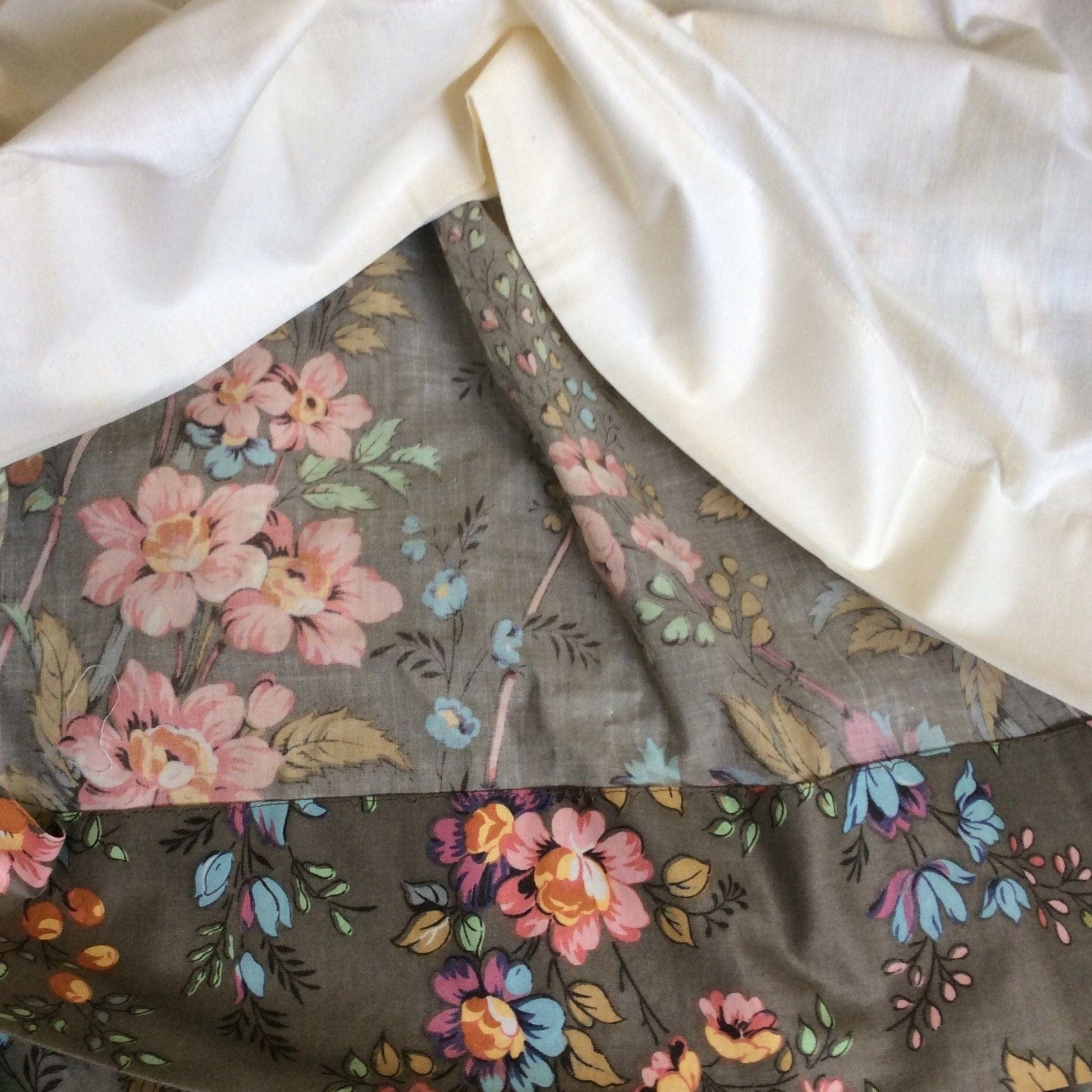 1980s Floral Curtains Drapes Multi / Cotton / Vintage 1980s