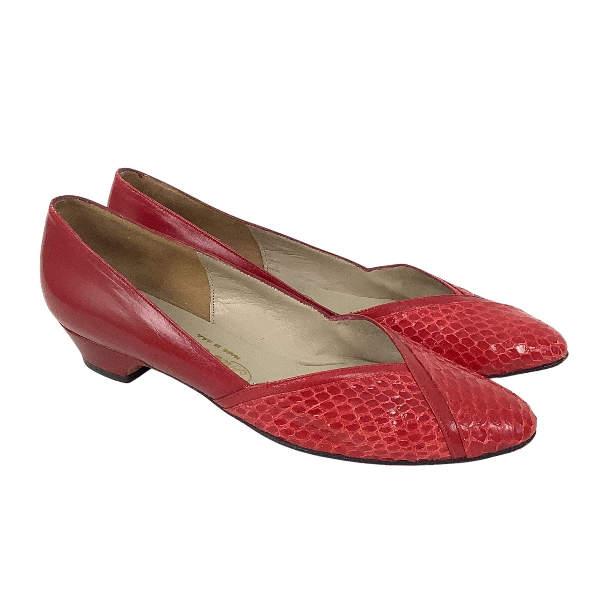 1980s Red Flat Shoes 8 / Red / Vintage 1980s