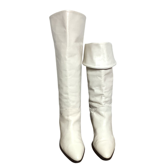 Bandolino Flat Boots 6 / White / Slouch