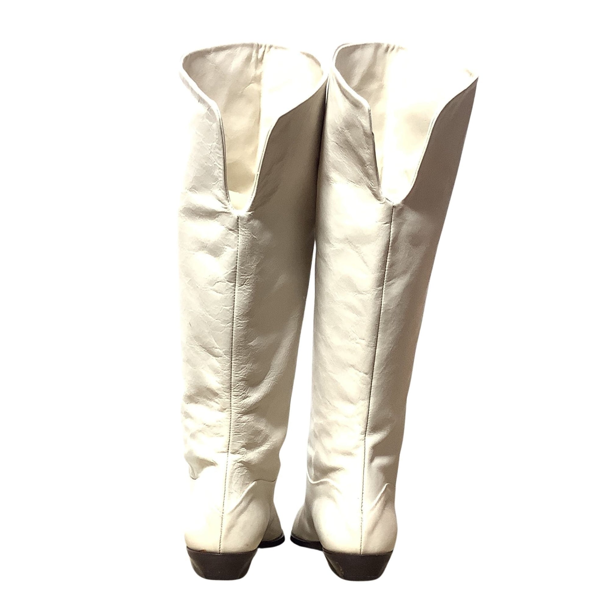 Bandolino Flat Boots 6 / White / Slouch