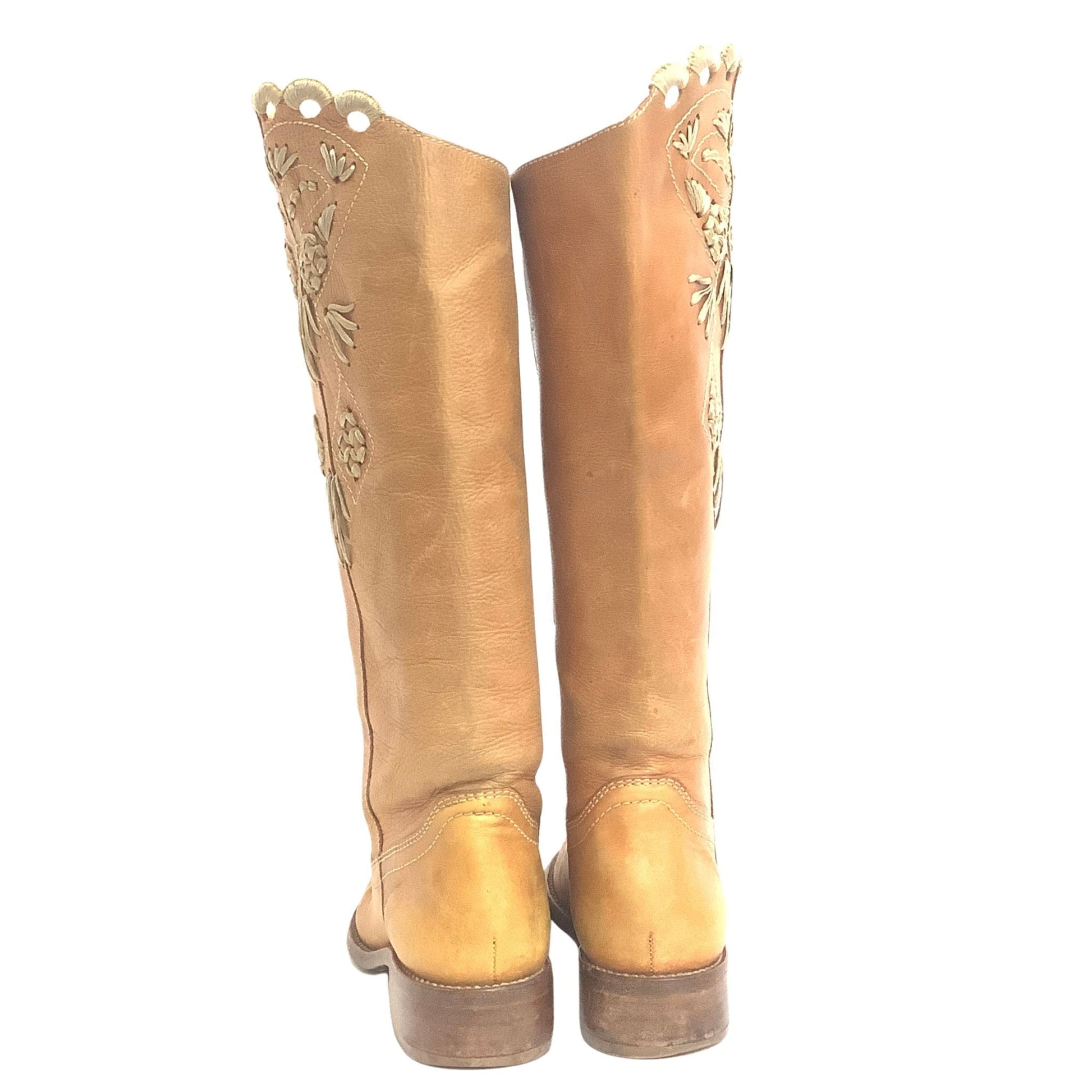 BCBG Embroidered Boots 7.5 / Tan / Y2K - Now