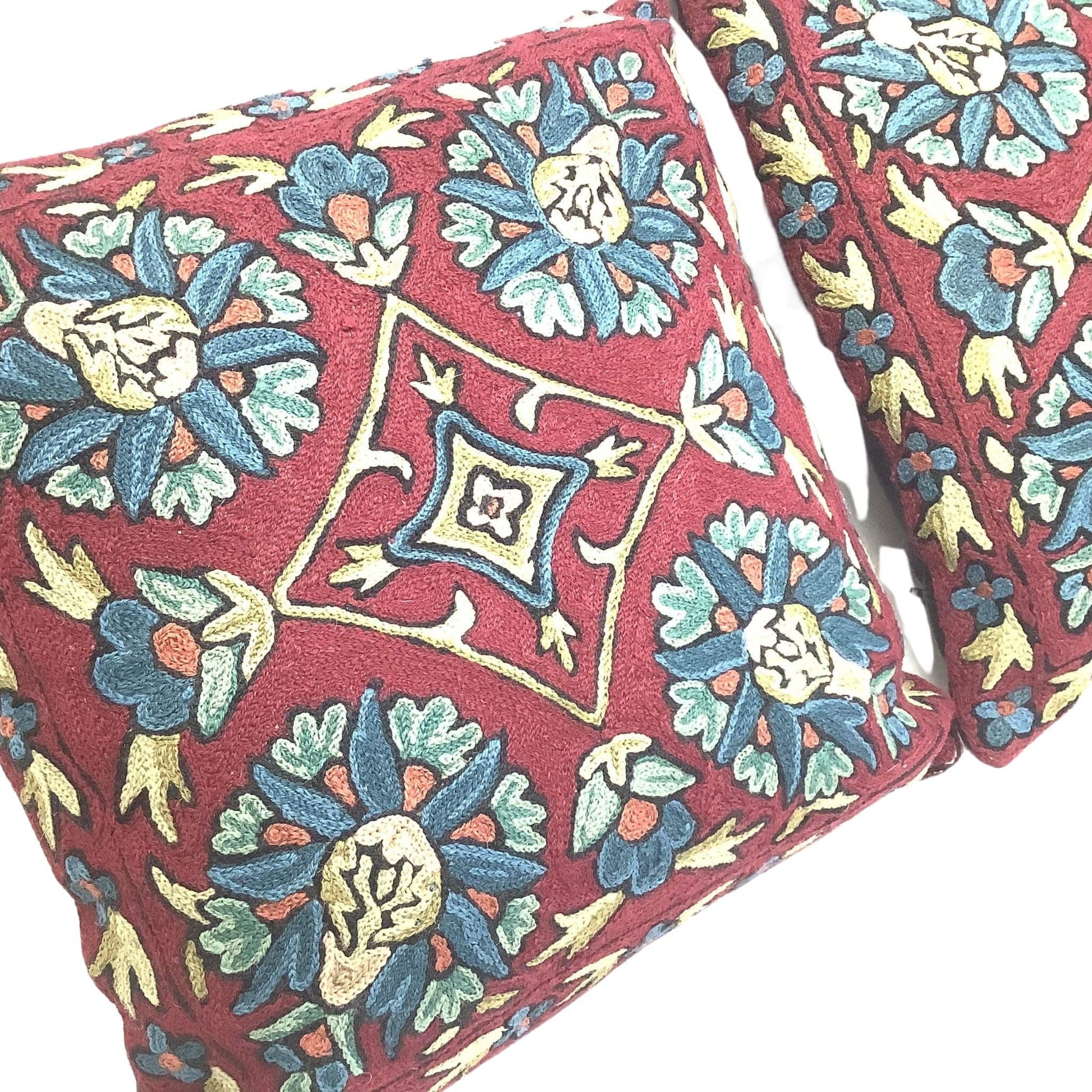 Crewel Embroidered Pillows Multi / Mixed / Classic