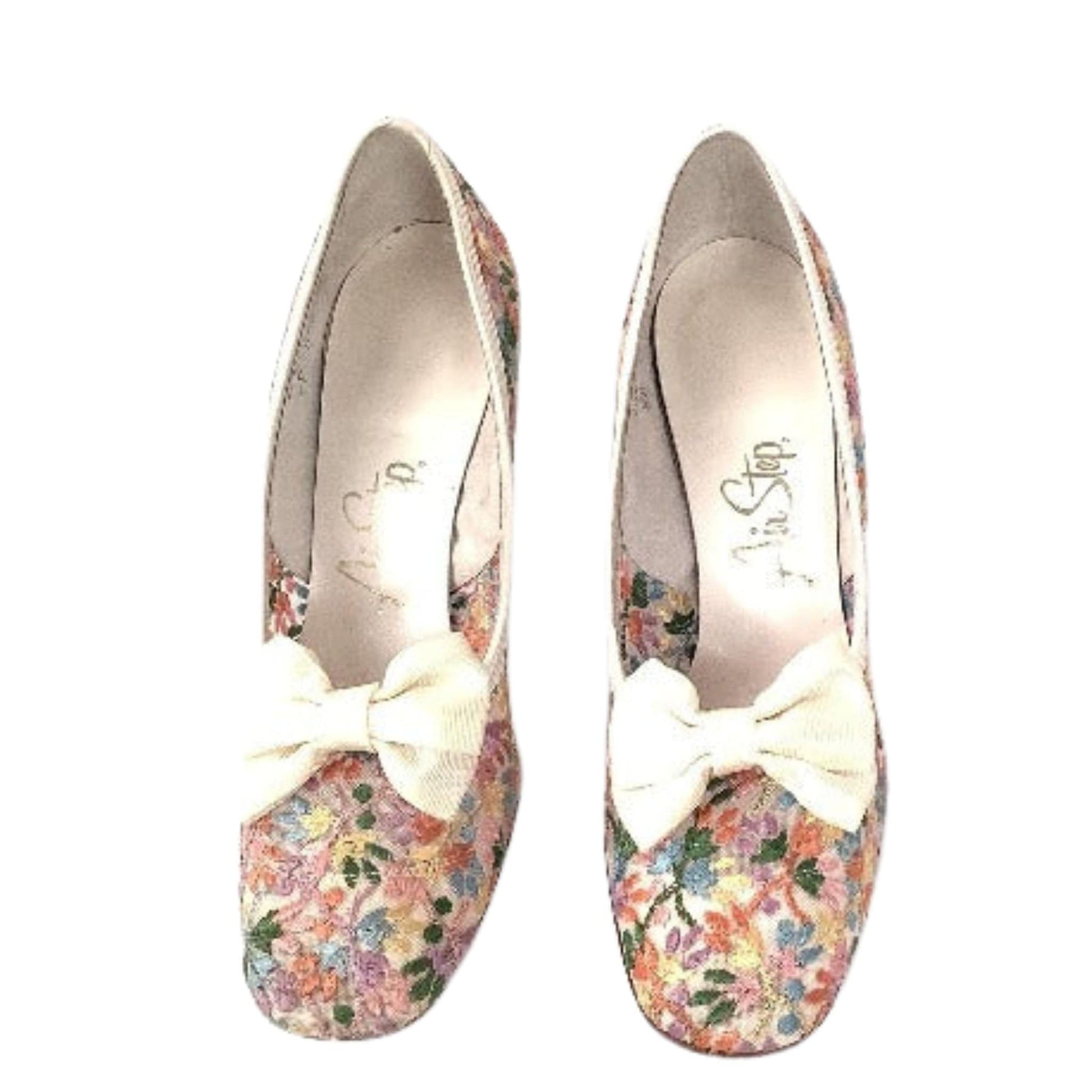 Embroidered Pump Shoes 7 / Multi / Vintage 1960s