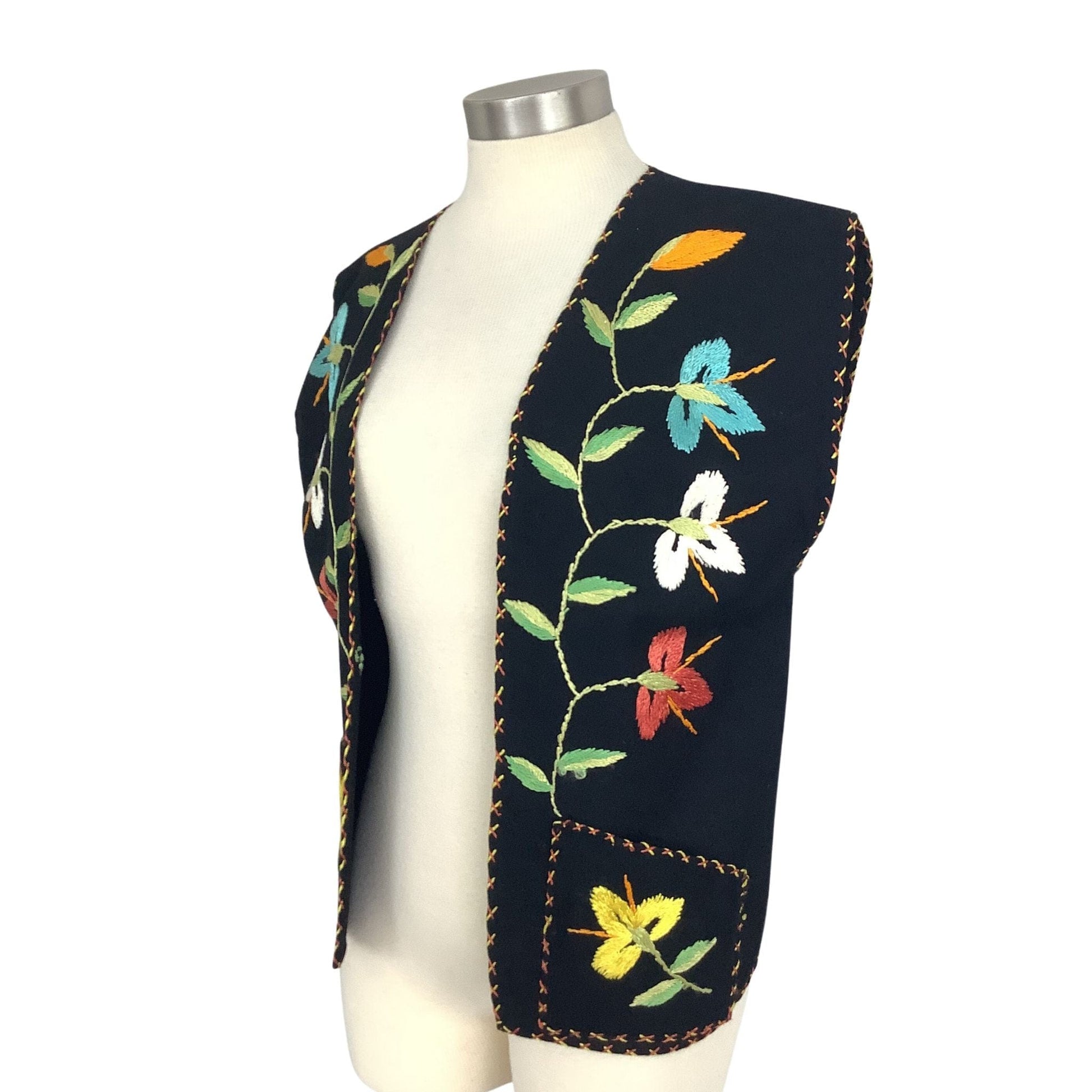 Ethnic Embroidered Vest Medium / Black / Vintage 1950s