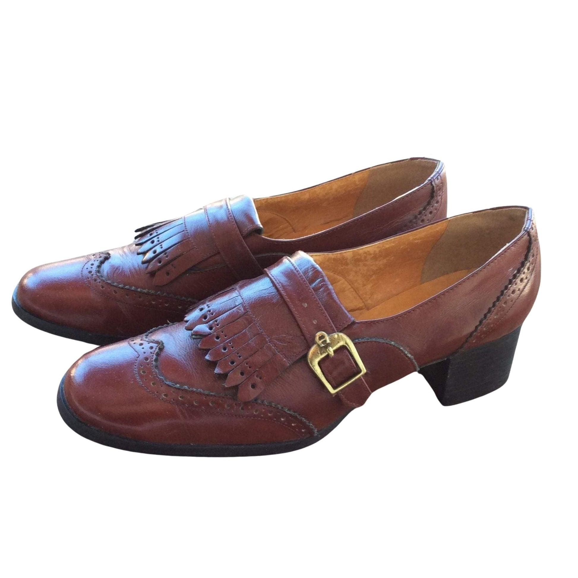 Etienne Aigner Kilted Loafers 7.5 / Burgundy / Classic