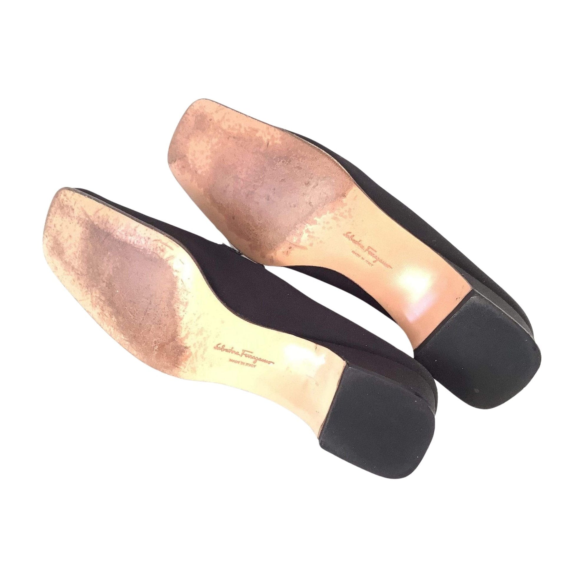 Ferragamo Low Heel Mules 7.5 / Black / Y2K - Now