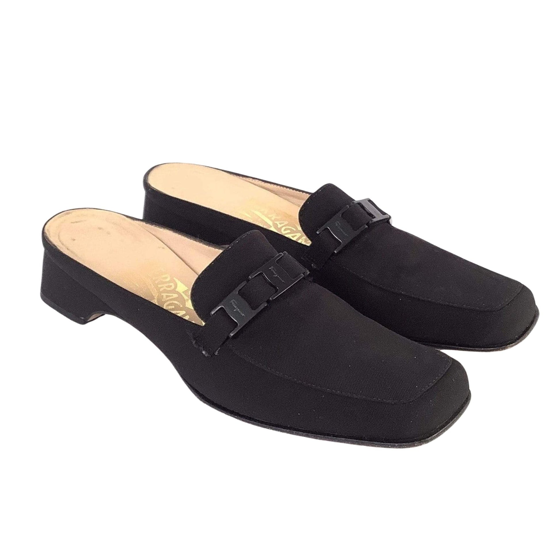 Ferragamo Low Heel Mules 7.5 / Black / Y2K - Now