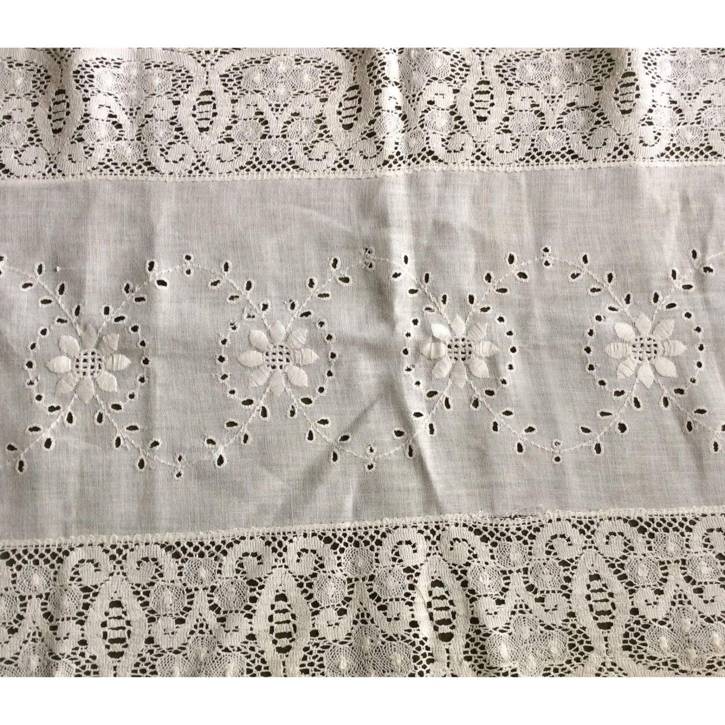 Linen Table Runner White / Linen / Cottagecore