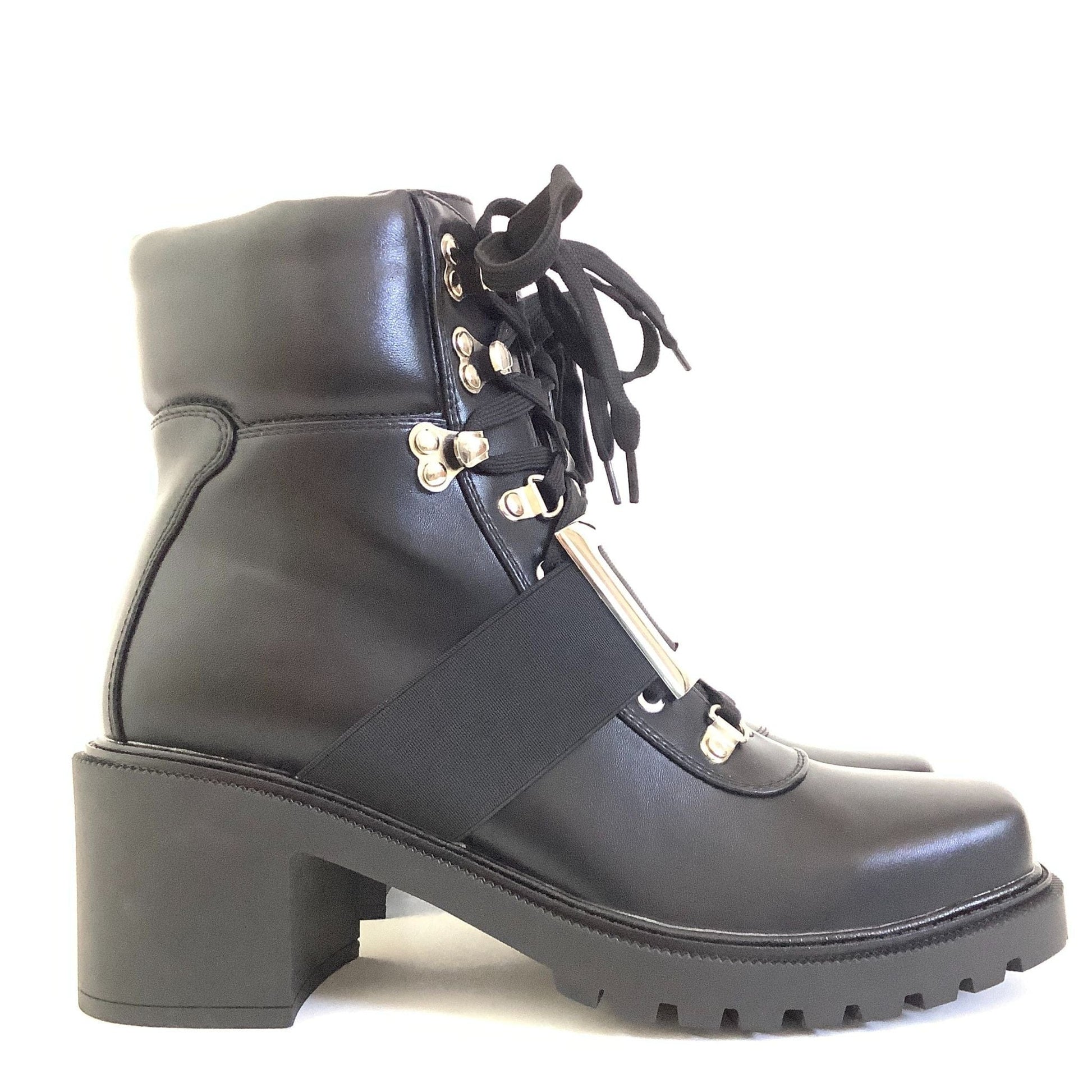 Lug Sole Ankle Boots 10 / Black / Y2K - Now