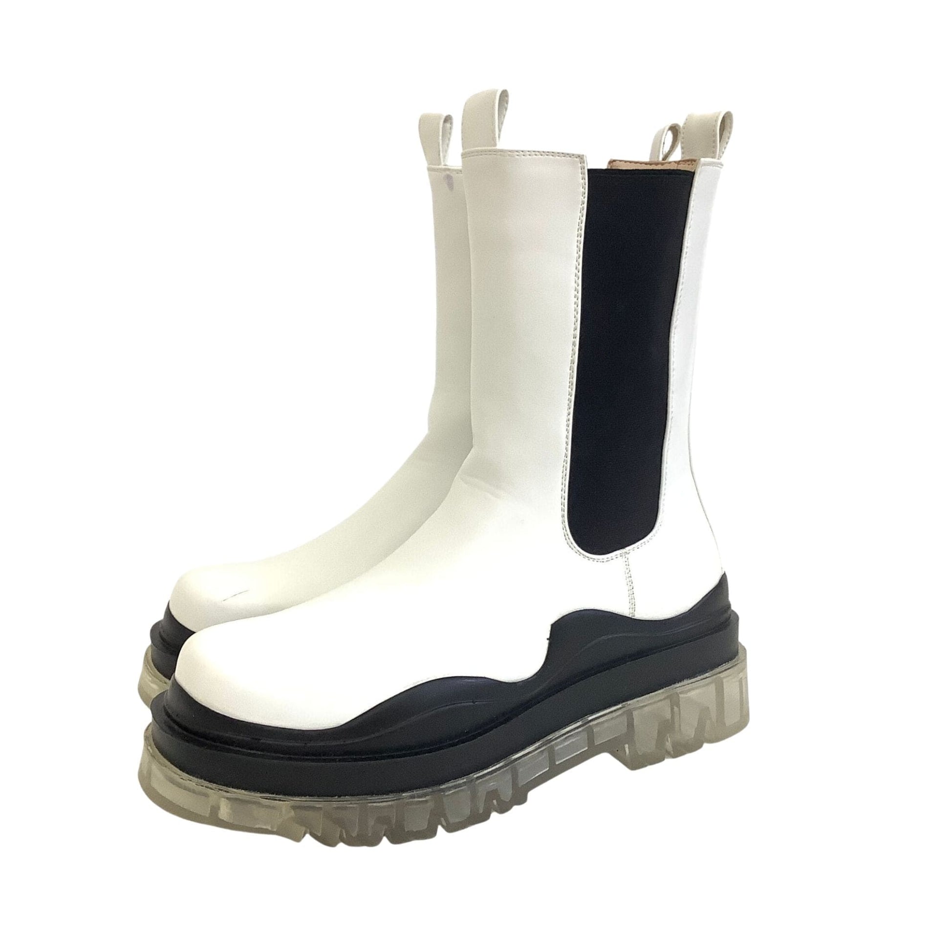 Lug Sole Azalea Boots 7 / B&W / Y2K - Now