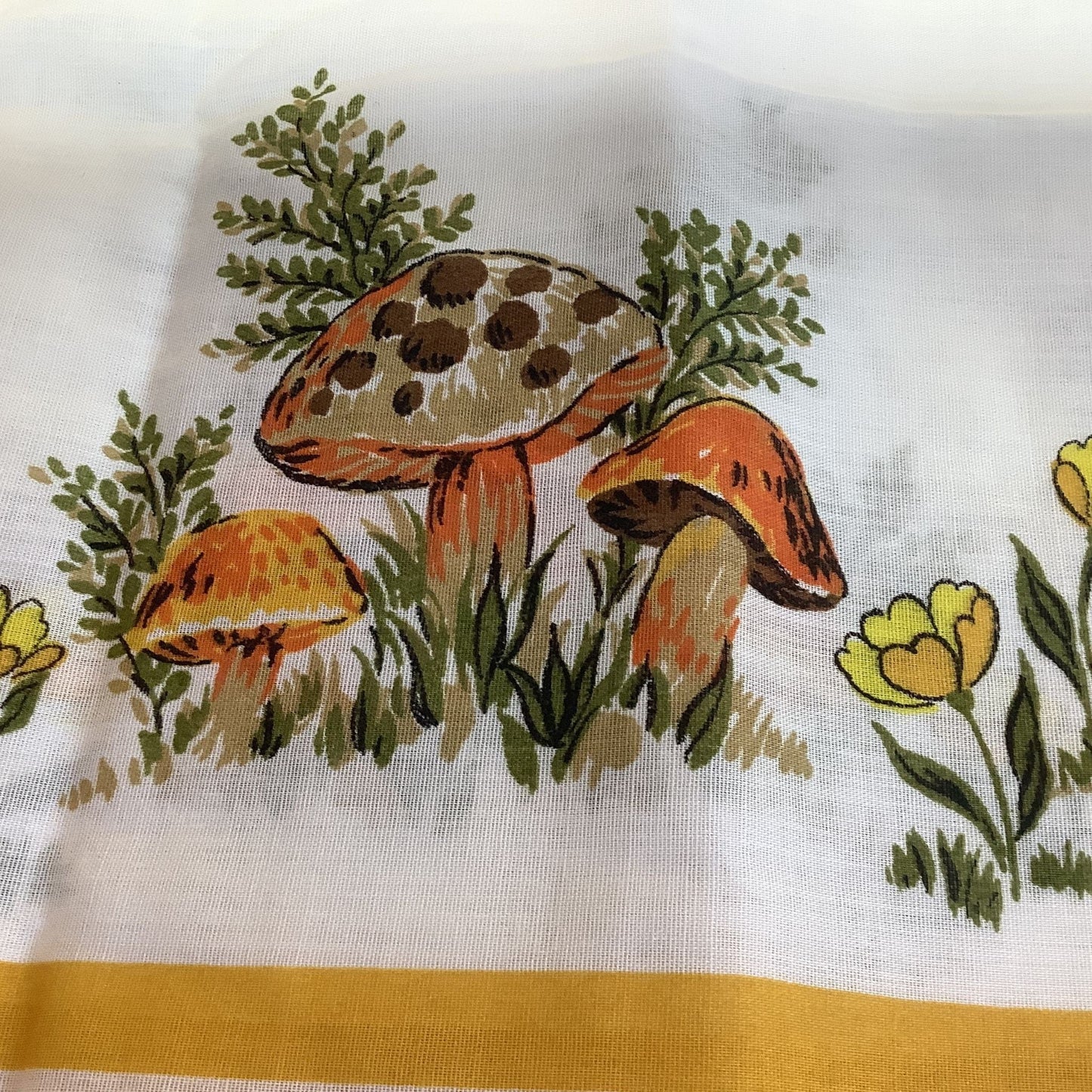 Mushroom Theme Curtains Multicolor / Rayon blend