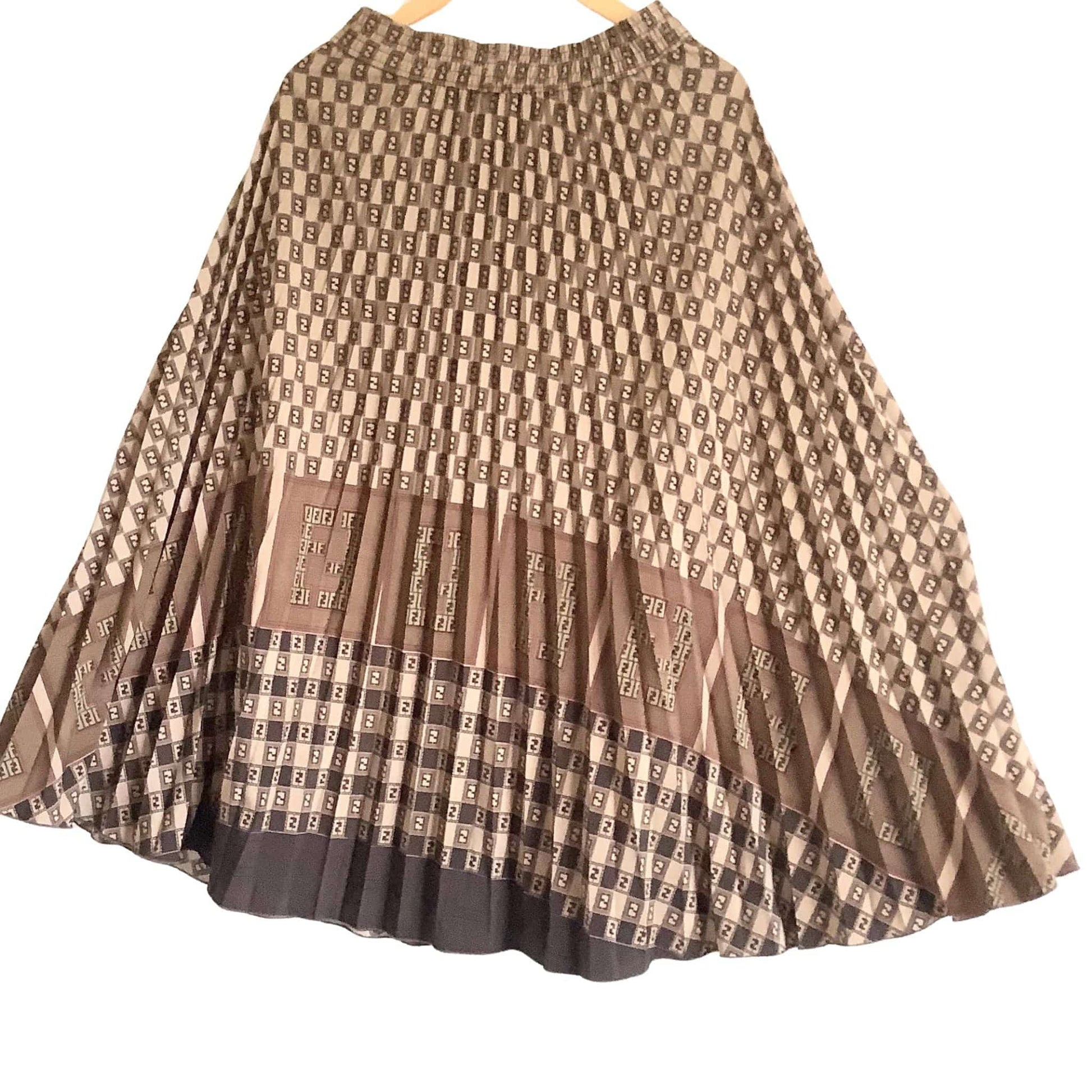 Novelty Pleated Skirt Medium / Brown / Y2K - Now