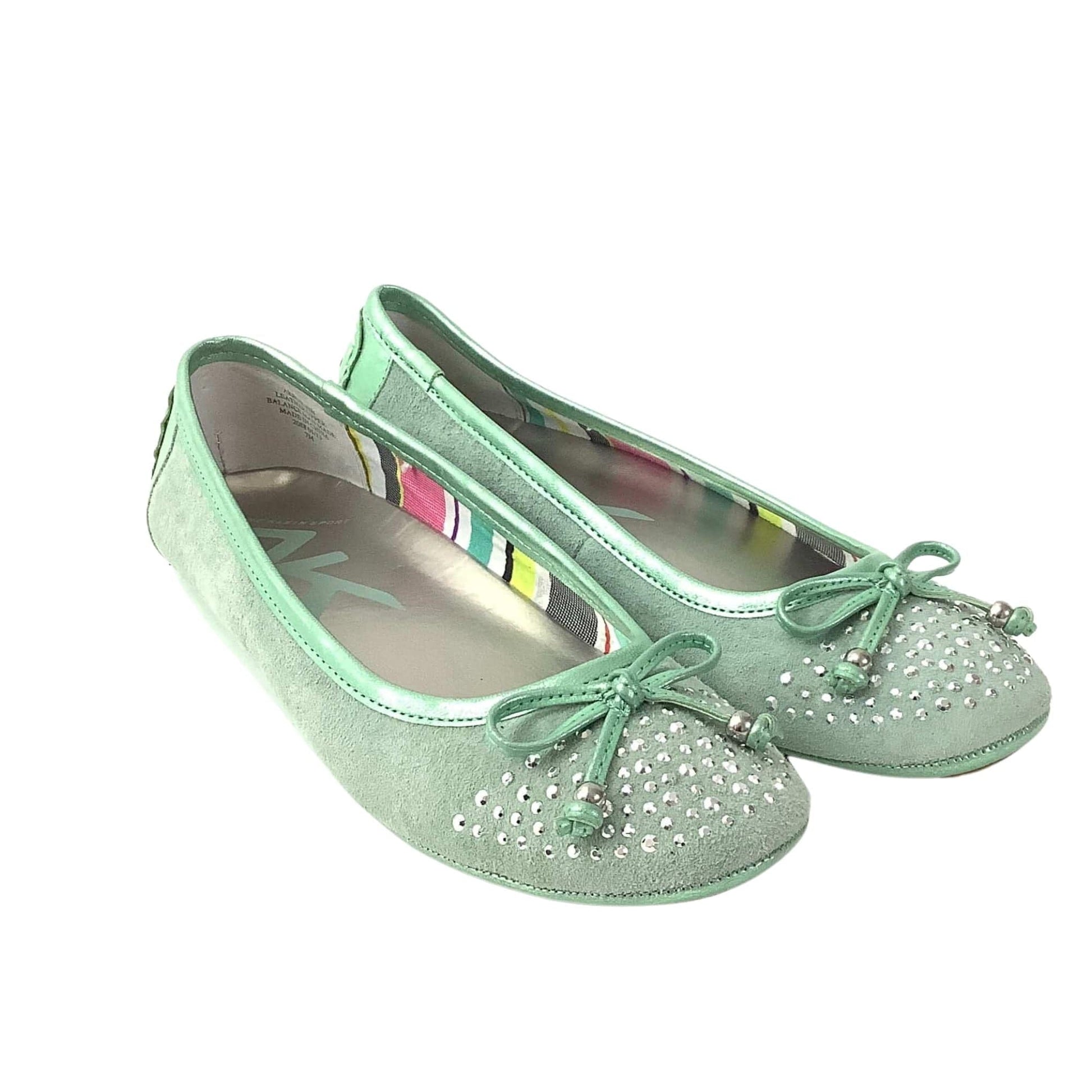 NWOT Fancy Flat Shoes 7 / Green / Classic