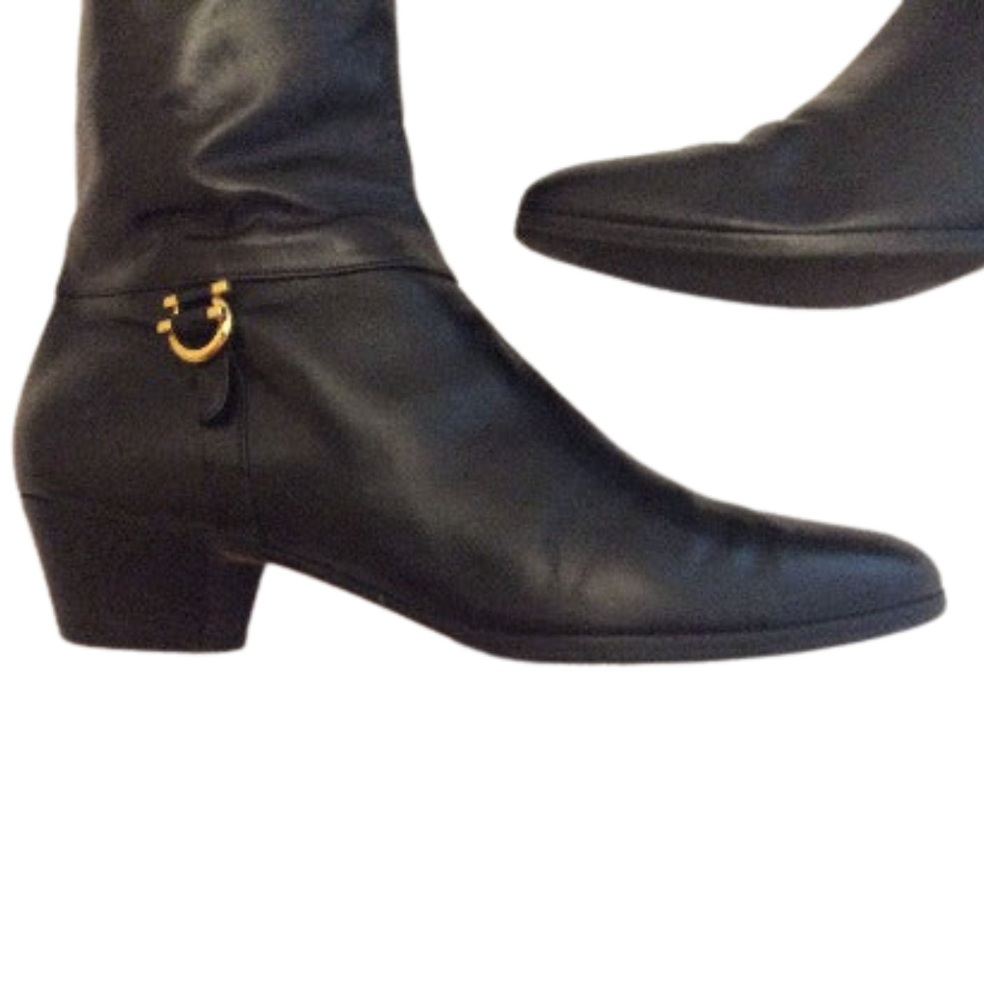 Salvatore Ferragamo Boots 7 / Black / Classic