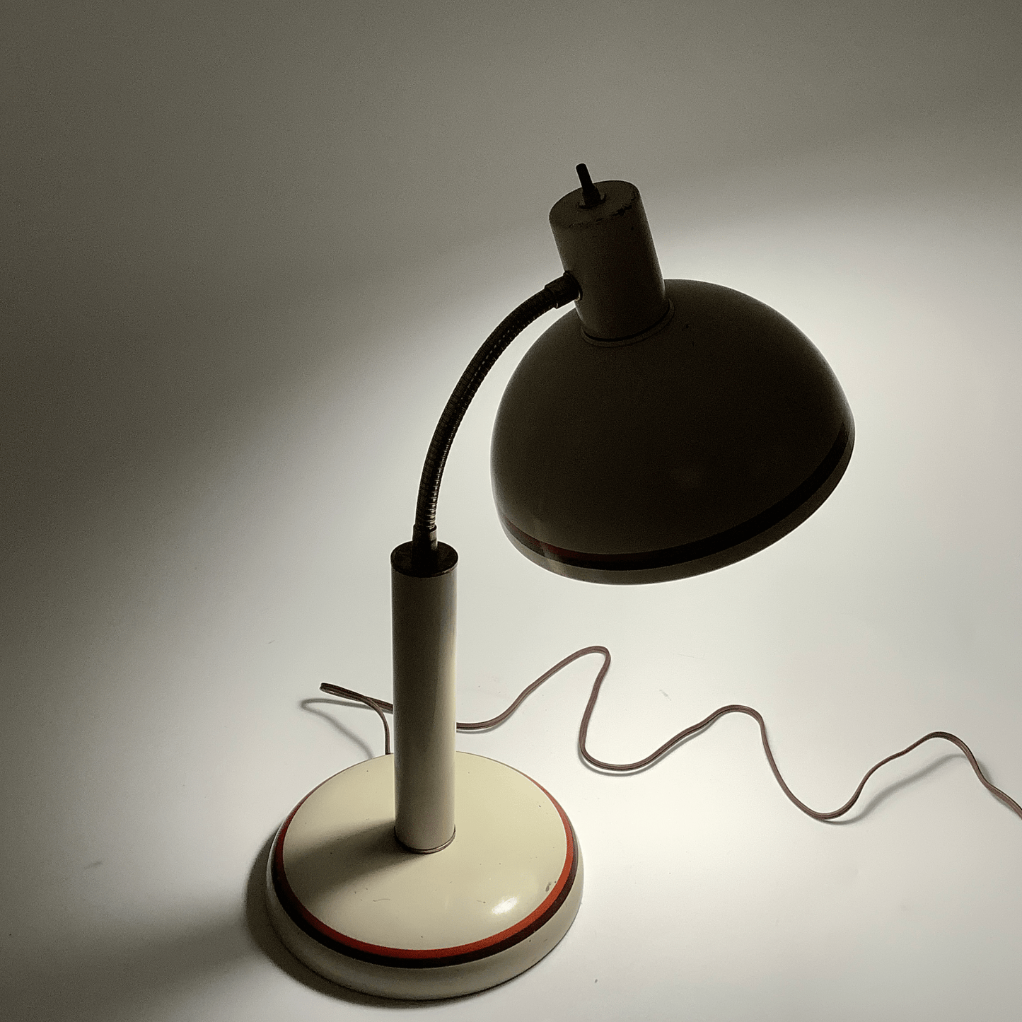 Vintage Bauhaus Lamp Metal / White / MCM