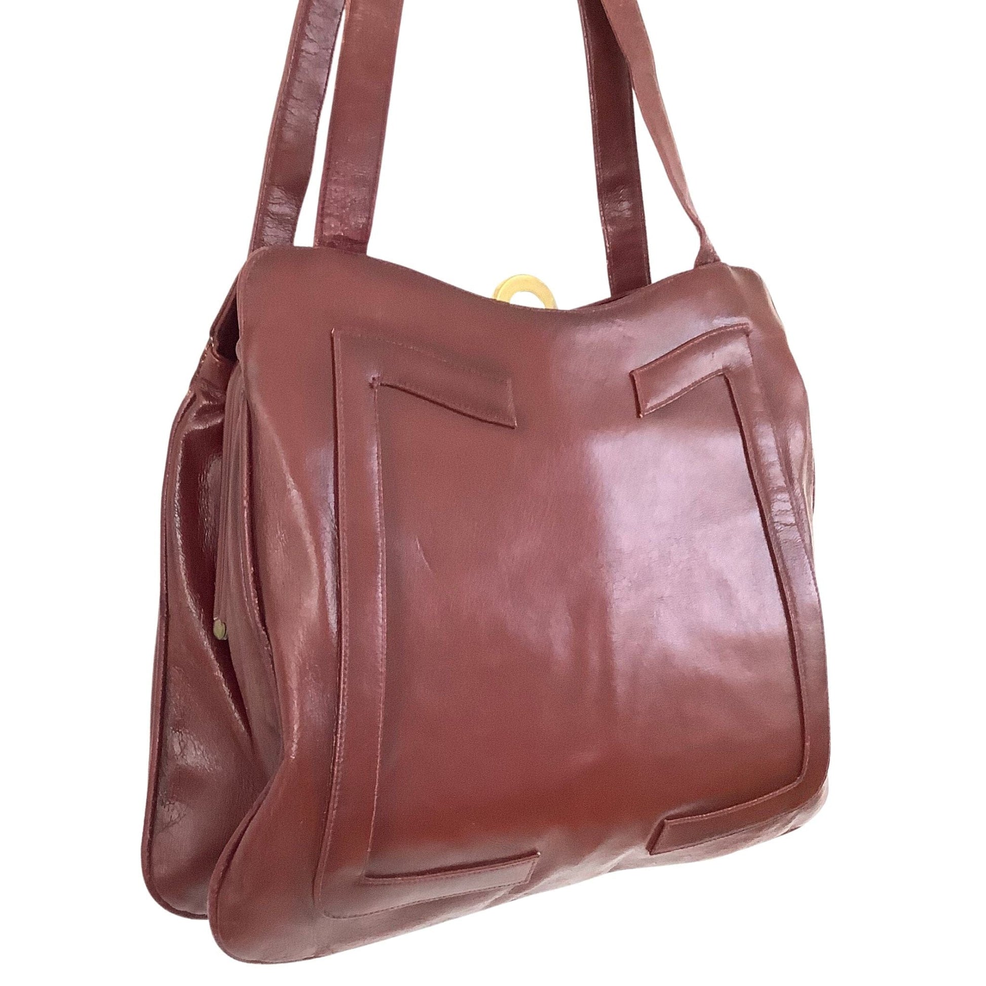 Vintage Burgundy Handbag Burgundy / Leather / Vintage 1970s