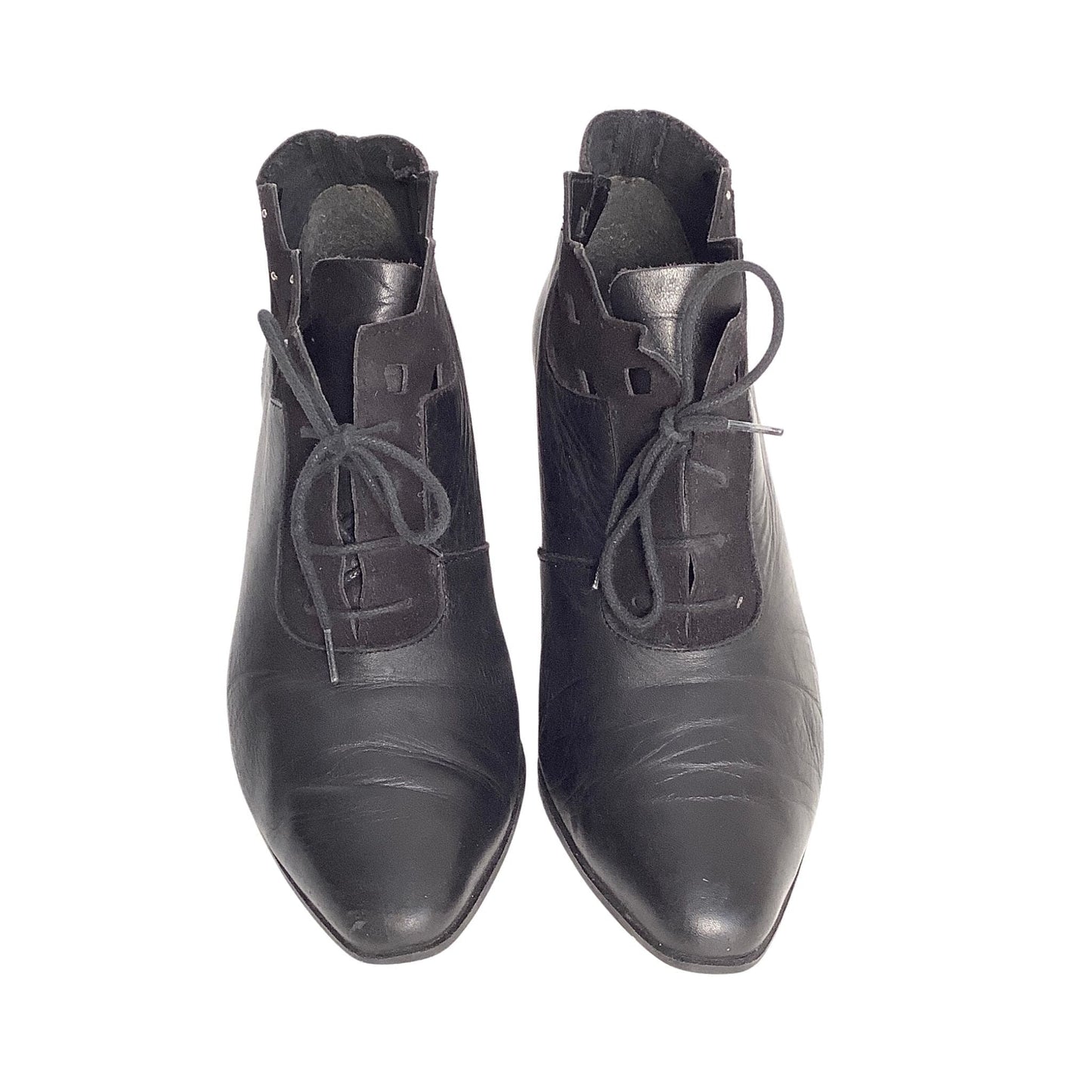 Vintage Granny Ankle Boots 7 / Black / Vintage 1980s