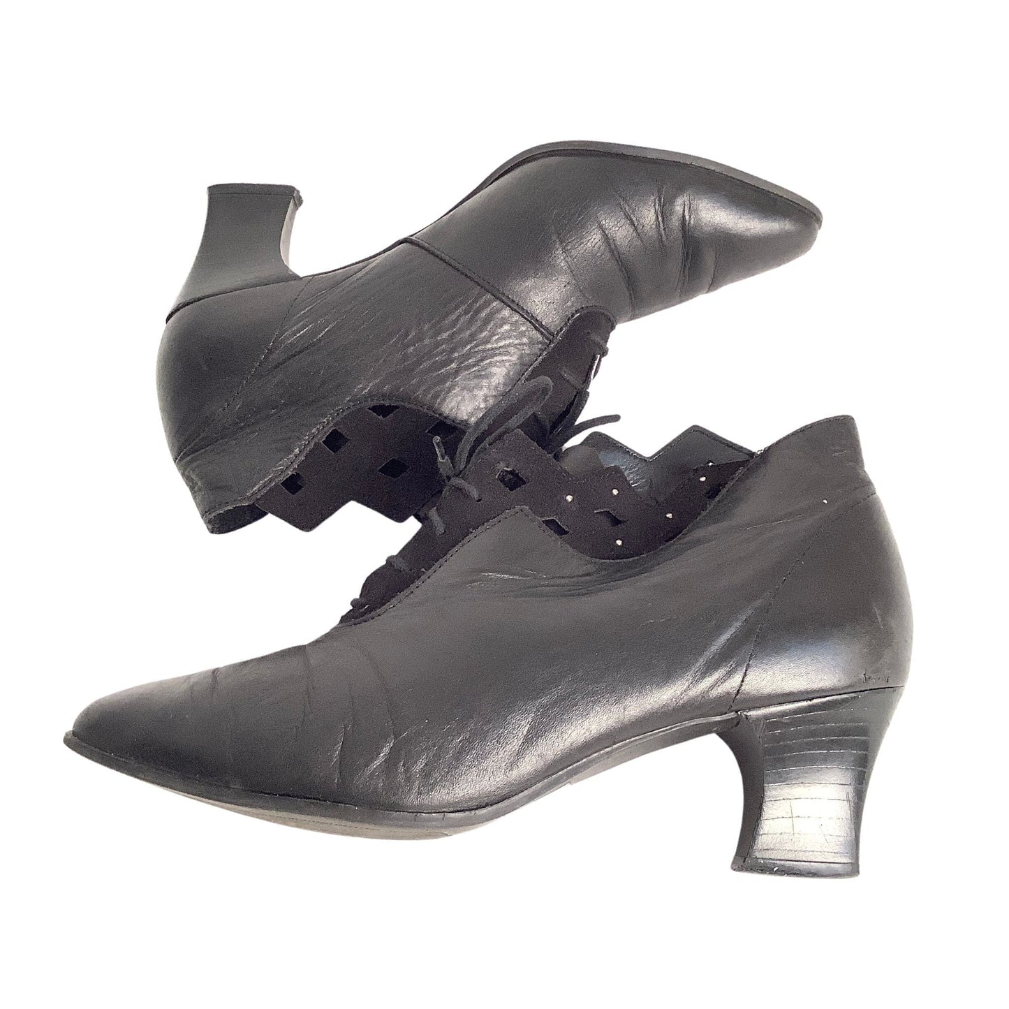 Vintage Granny Ankle Boots 7 / Black / Vintage 1980s