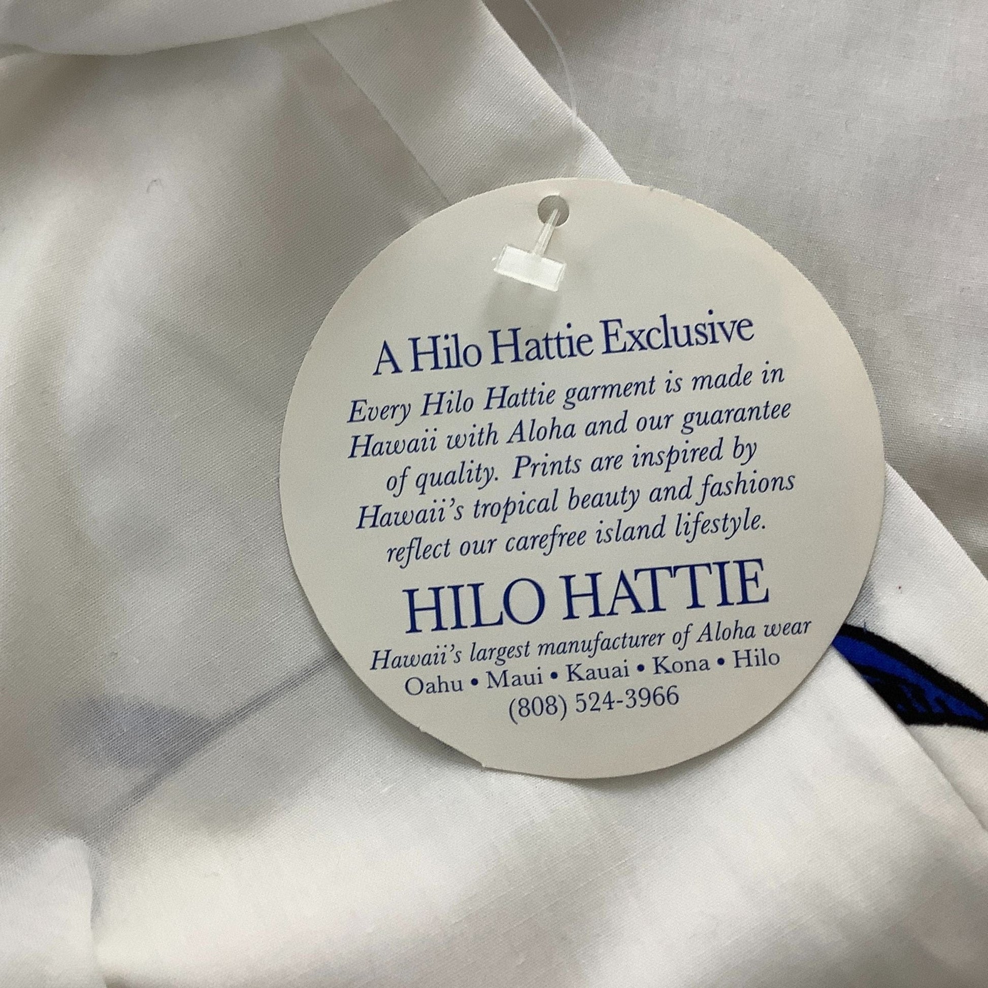 Hilo Hattie Hawaiian Dress Small / Multi / Vintage 1980s