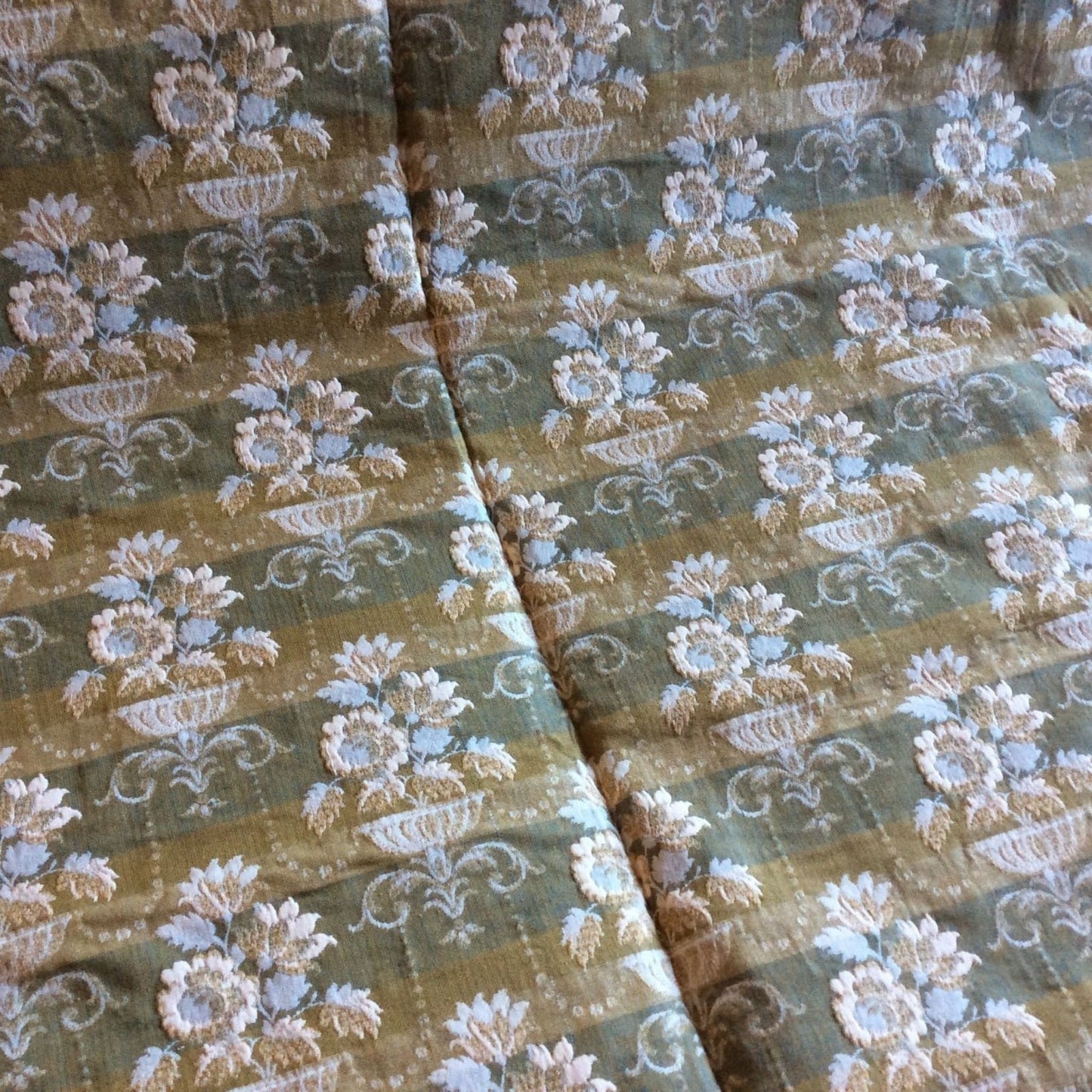 VTG Brocade Fabric Remnant Multi / Brocade / Vintage 1960s