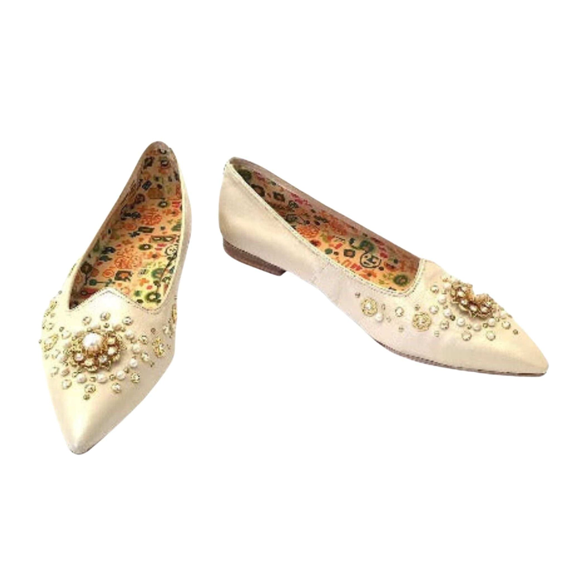 VTG Embellished Flat Shoes 8 / Gold / Vintage 1960s