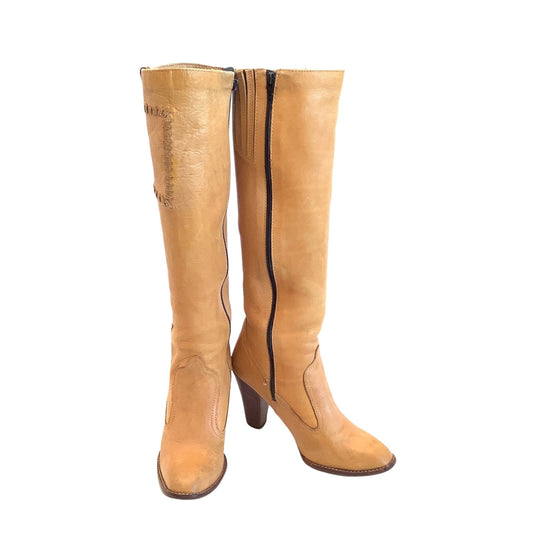 Wild Pair Fashion Boots 8.5 / Tan